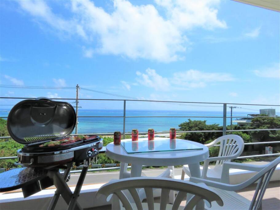 サファイアリゾートokinawa: オーシャンビューの貸切bbqヴィラ 別墅